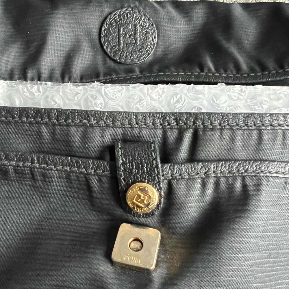 Fendi Vintage 1980s Black nylon crossbody - Picture 6 of 11